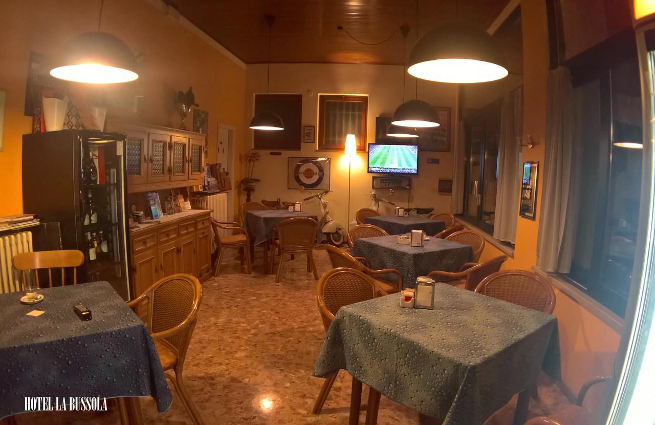 Hotel La Bussola Padenghe sul Garda Exterior photo