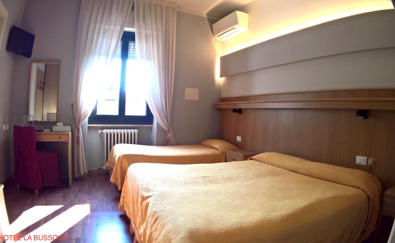 Hotel La Bussola Padenghe sul Garda Exterior photo